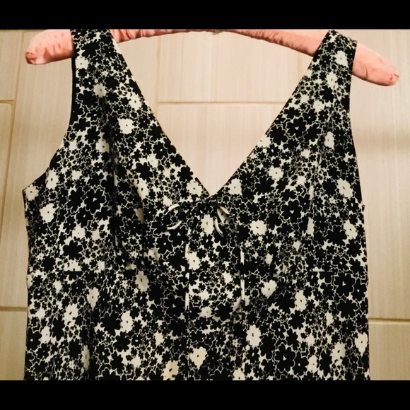 EXPRESS DRESSY BLACK & WHITE SUNDRESS - Picture 3 of 5